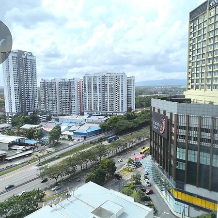 Platino 4Bedrooms Paradigm Mall Netflix By Stay Джохор-Бару Экстерьер фото